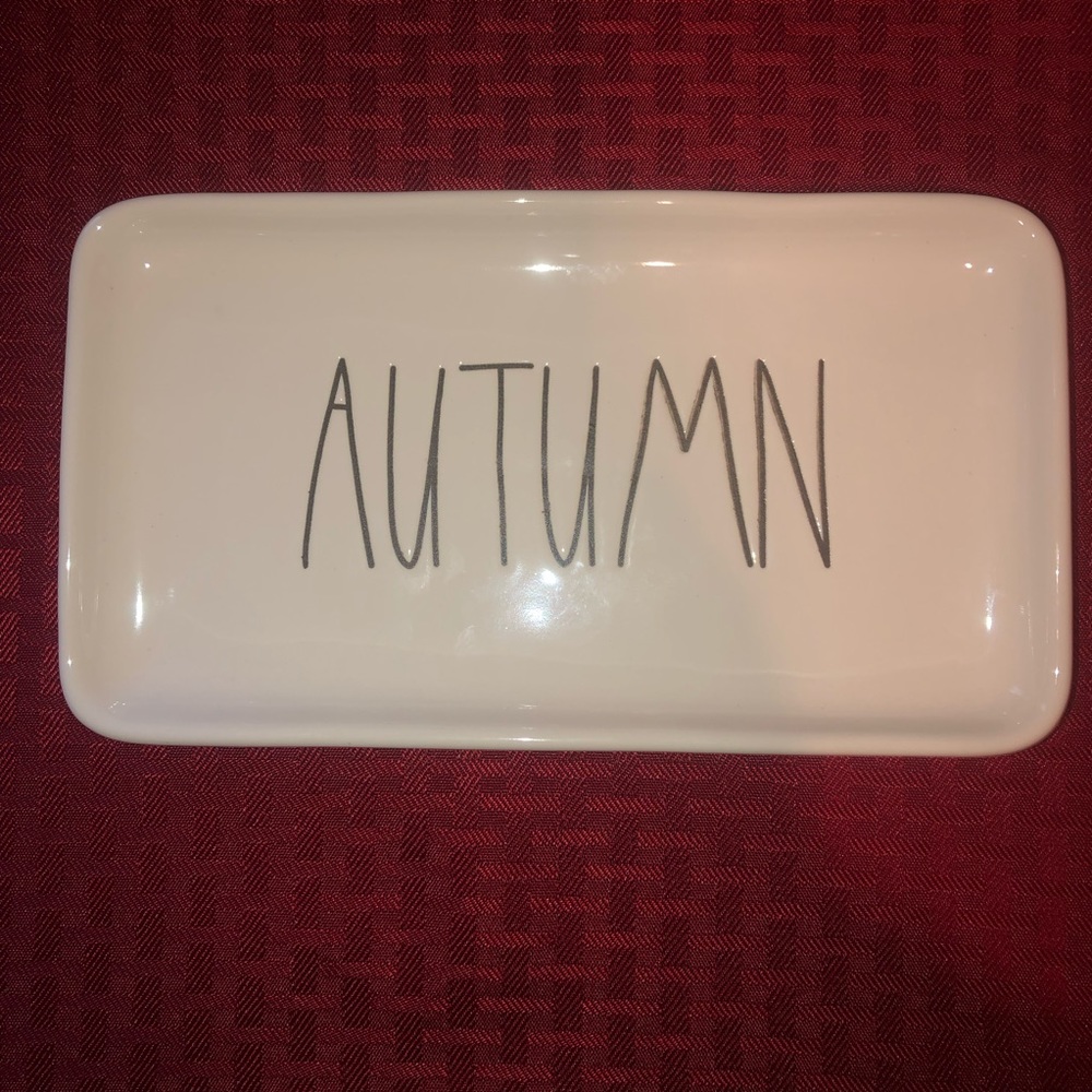Rae Dunn Autumn #136